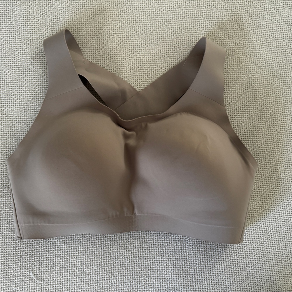Tan lululemon bra